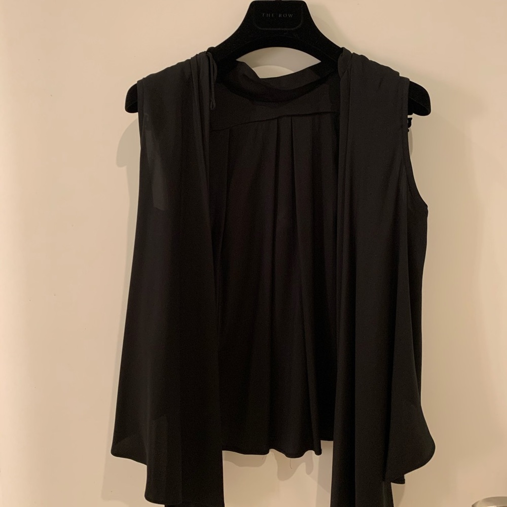 Theyskins theory black vest